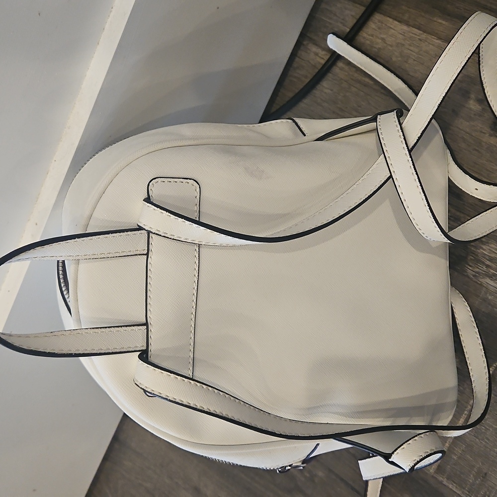 GUESS White Backpack Purse - Picture 4 of 6